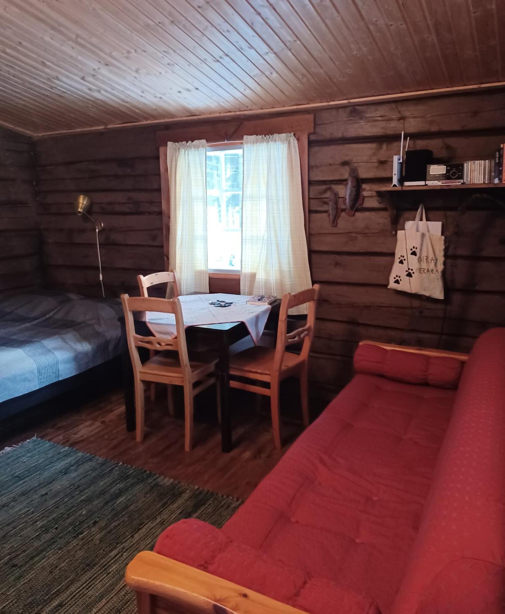 Accommodation And Fishing Vonkale Äänekoski Habitación foto